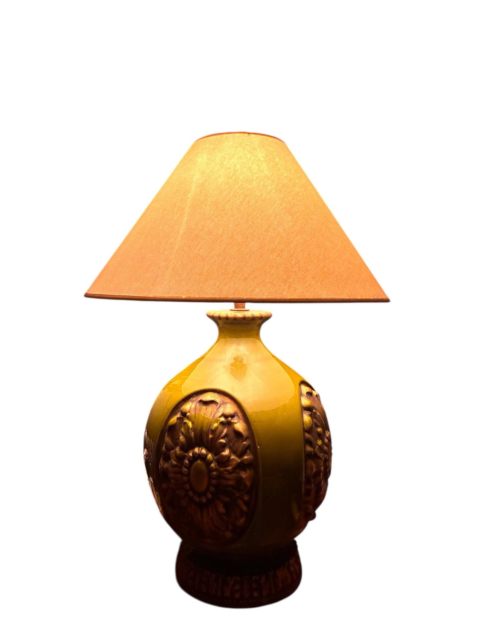 Mid-Century Ceramic Table Lamp With Embossed Floral Medallions - 7