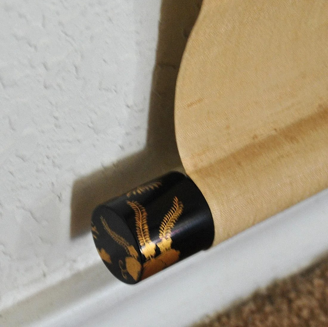 Japanese Emperor Taisho Scroll Ink on Silk Signed Gilt Laquered Wood Rollers - 3