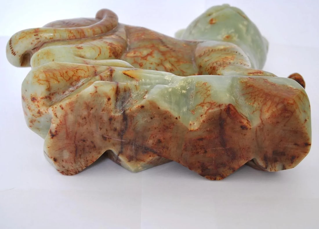 Antique Jade Green Onyx Buddhist Cat Sculpture Maneki-Neko - 10