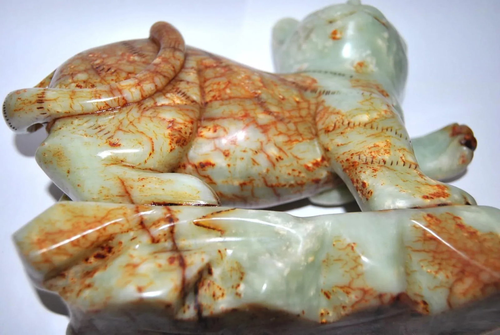 Antique Jade Green Onyx Buddhist Cat Sculpture Maneki-Neko - 5