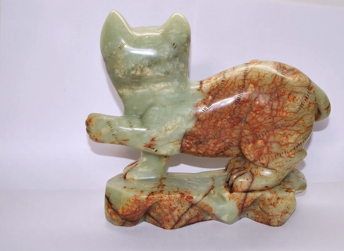 Antique Jade Green Onyx Buddhist Cat Sculpture Maneki-Neko - 6