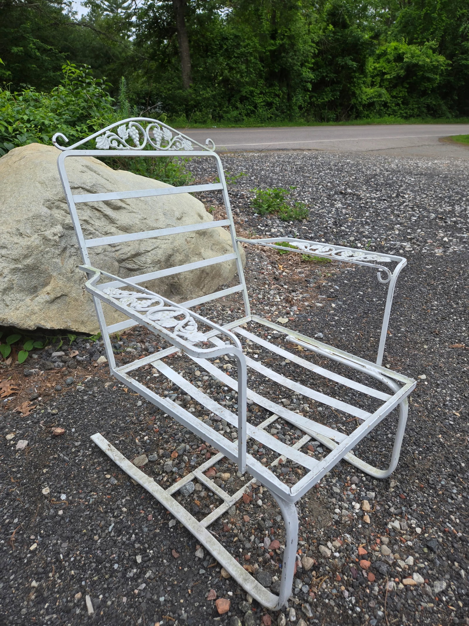 Vintage Wrought Iron Bouncer Chair - 11