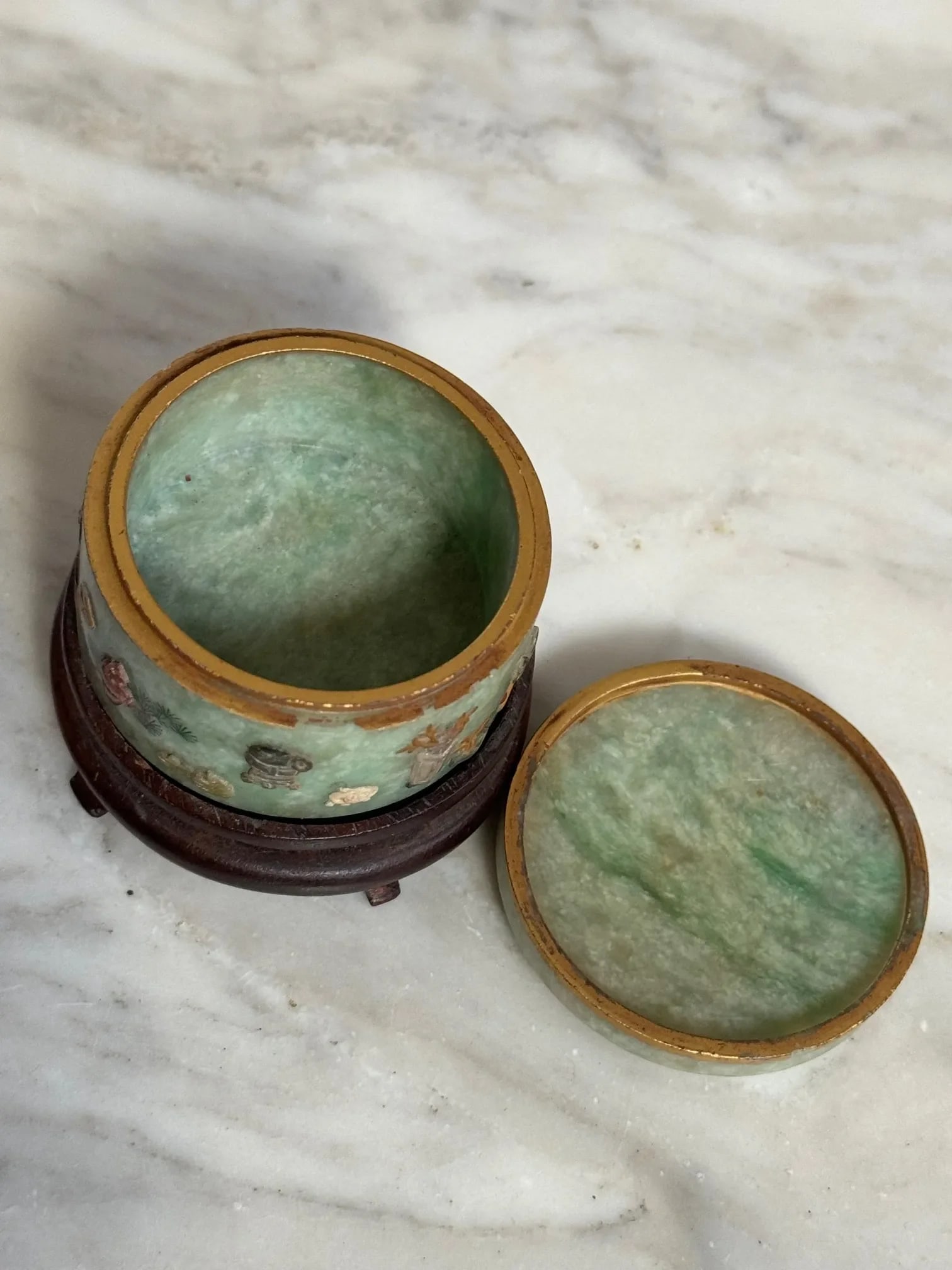 Circa 1900 Republic Era Chinese Apple Green Jadeite & Applique Designs Small Box - 6