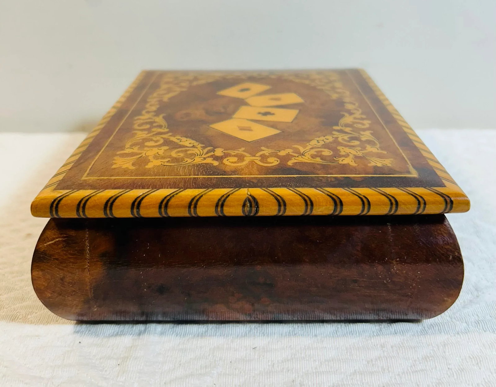 Vintage 1960's Italian Inlaid Wood Card Box - 6