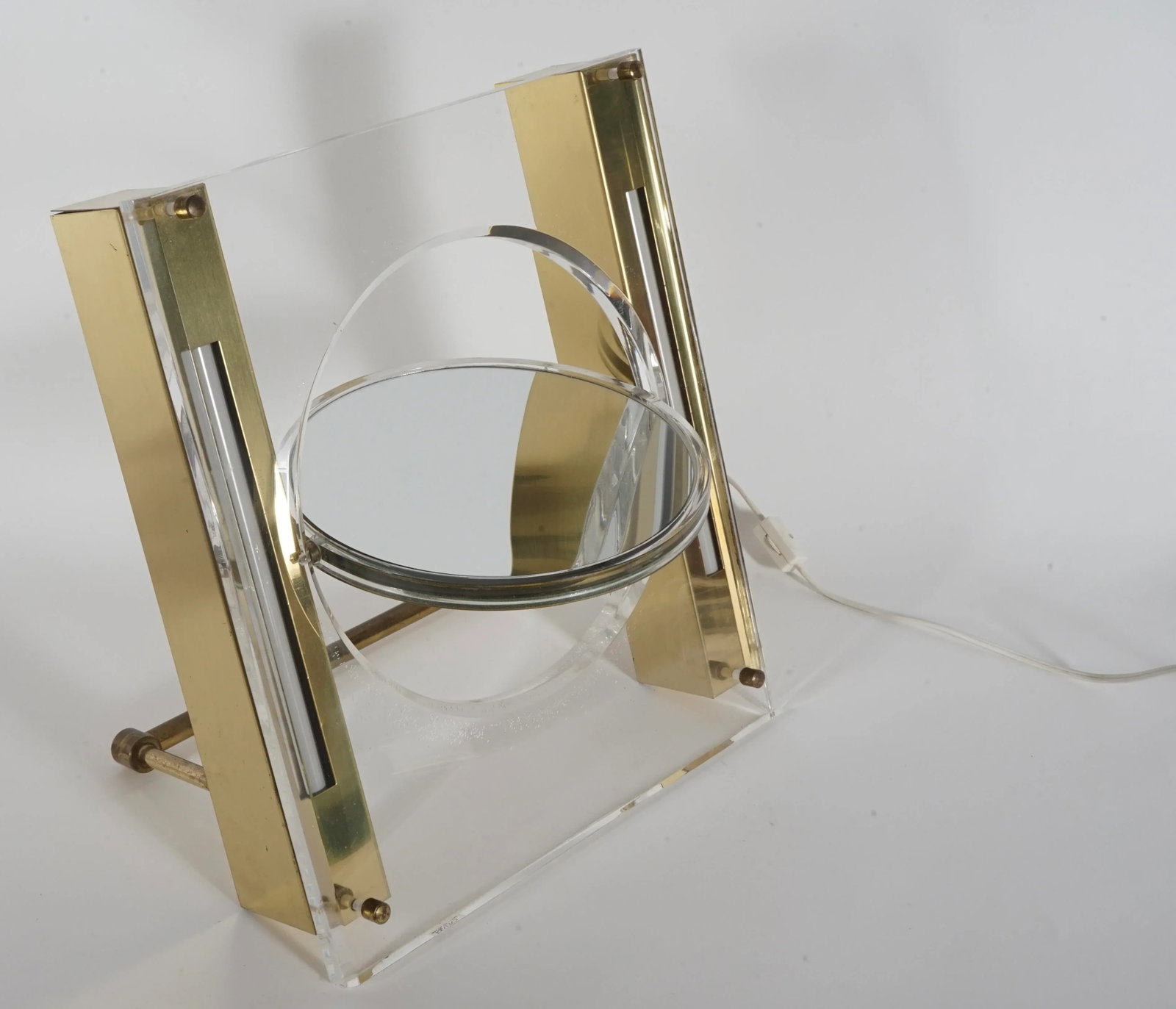 Vintage Rialto New York Mid-Century Modern Lucite Lighted Vanity Mirror - 13
