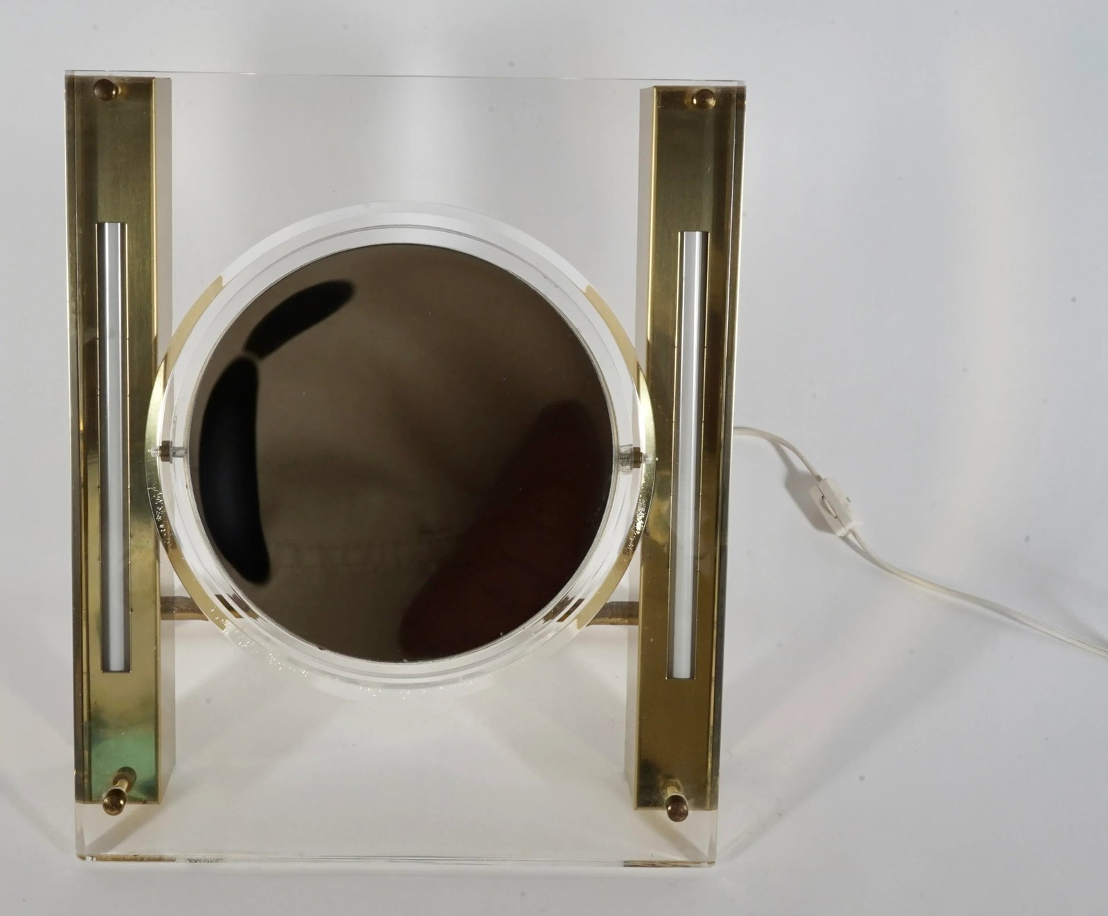 Vintage Rialto New York Mid-Century Modern Lucite Lighted Vanity Mirror - 2