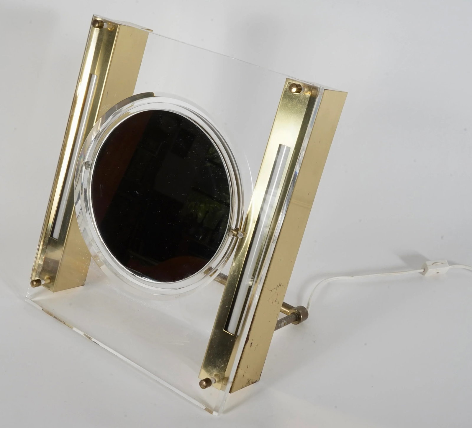 Vintage Rialto New York Mid-Century Modern Lucite Lighted Vanity Mirror - 6