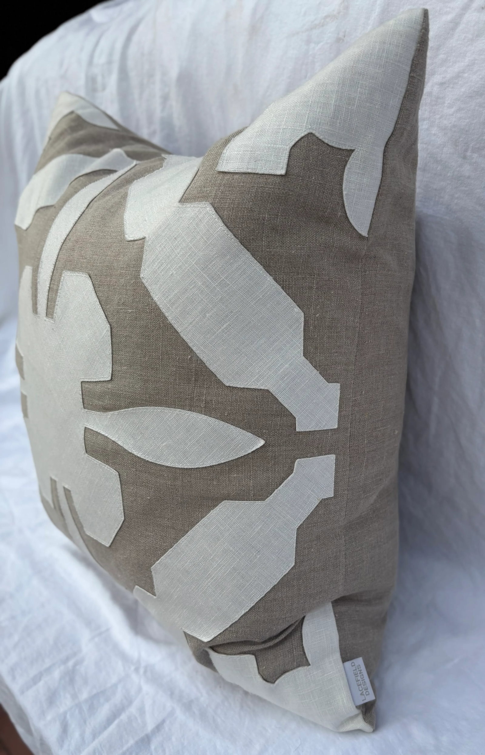 Natural Linen Pillow With White Cotton Applique - 3