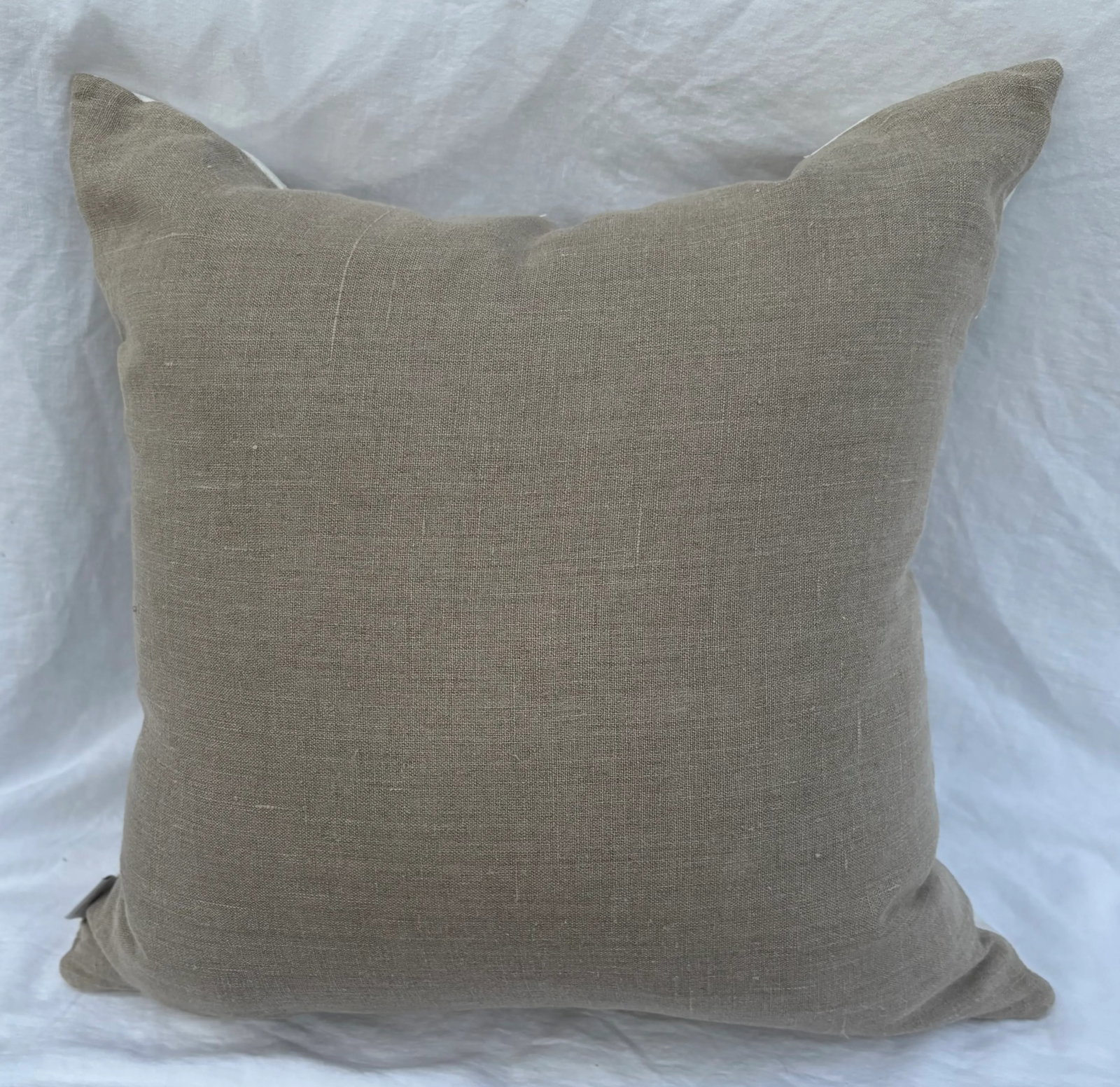 Natural Linen Pillow With White Cotton Applique - 5