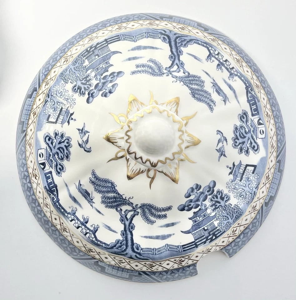 1990s Royal Doulton "Real Old Willow" Majestic Collection Porcelain Soup Tureen & Lid - 7