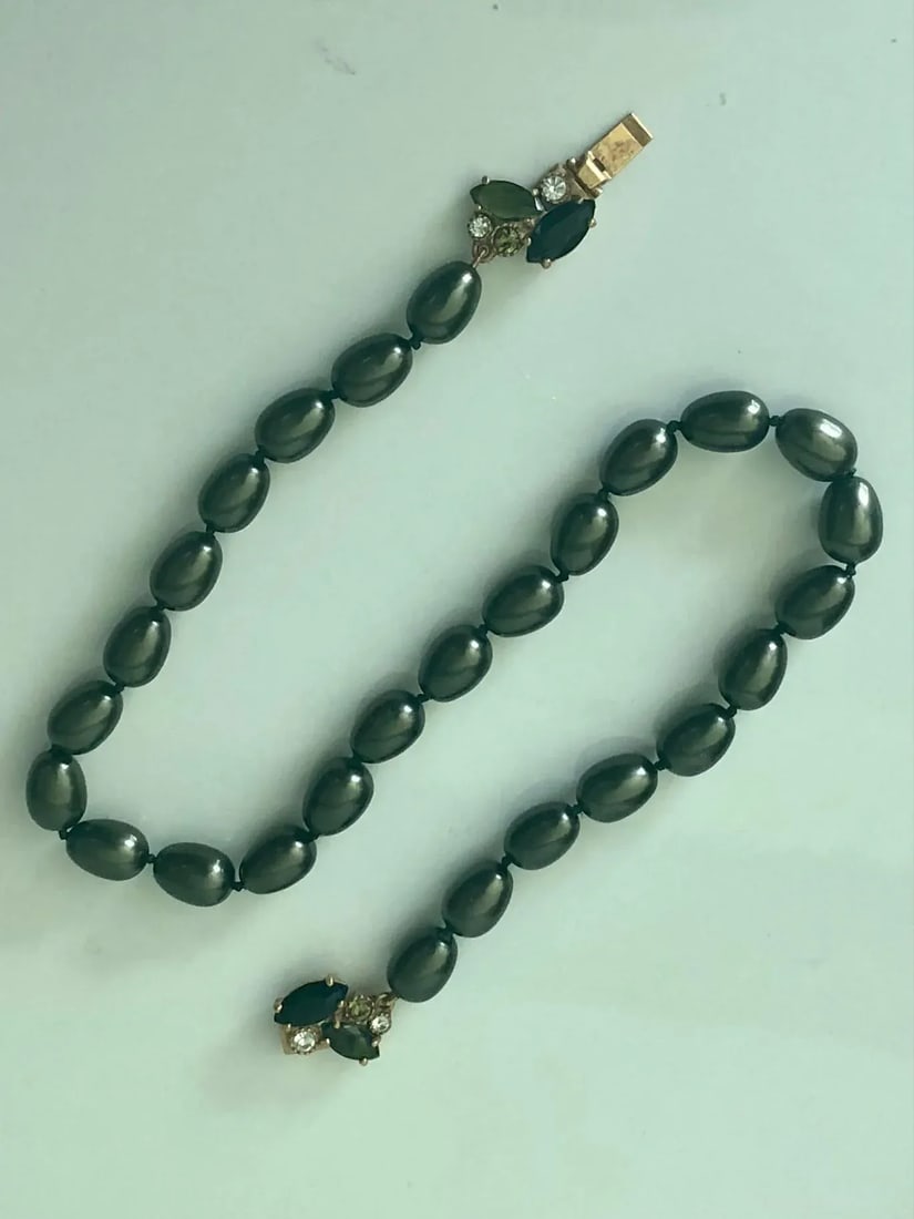 1980s Monet Dark Gray Baroque Pearl Necklace With Rhinestone Clasp - 10