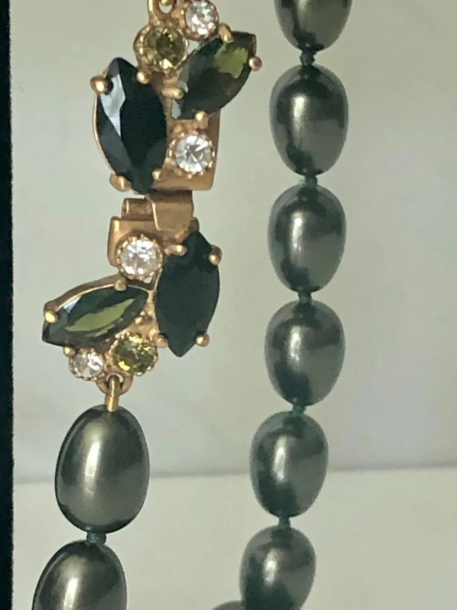 1980s Monet Dark Gray Baroque Pearl Necklace With Rhinestone Clasp - 4