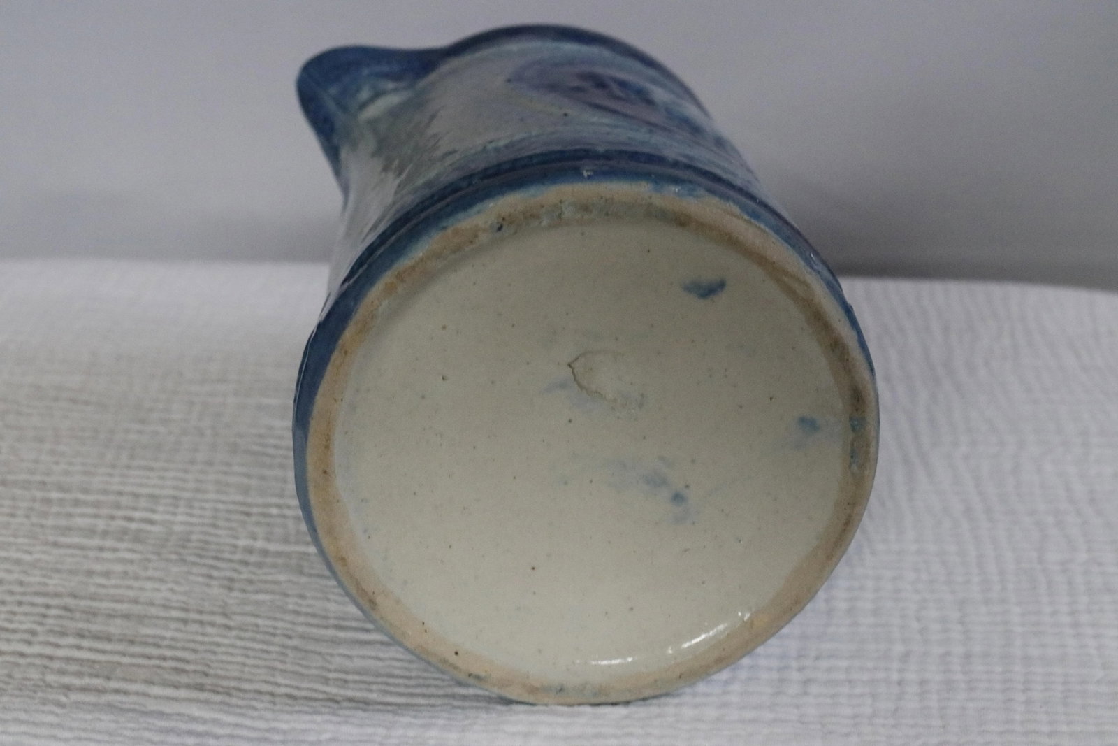 Blue & White Antique 19th Century Stoneware Jug With Embossed Cows - 11