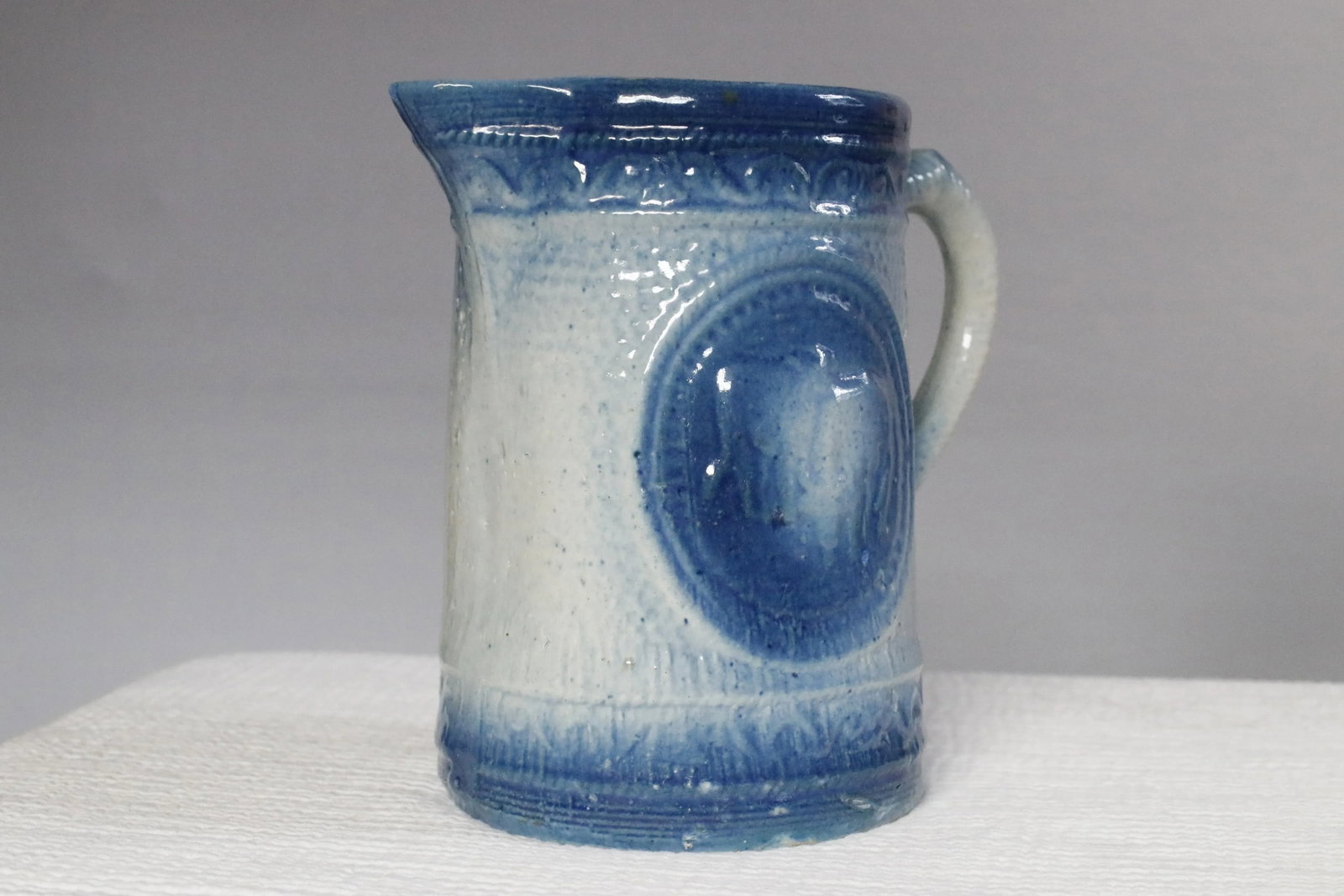 Blue & White Antique 19th Century Stoneware Jug With Embossed Cows - 4