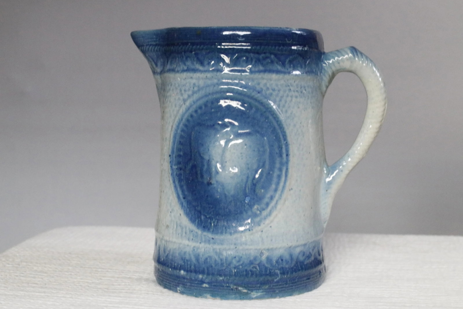 Blue & White Antique 19th Century Stoneware Jug With Embossed Cows - 6