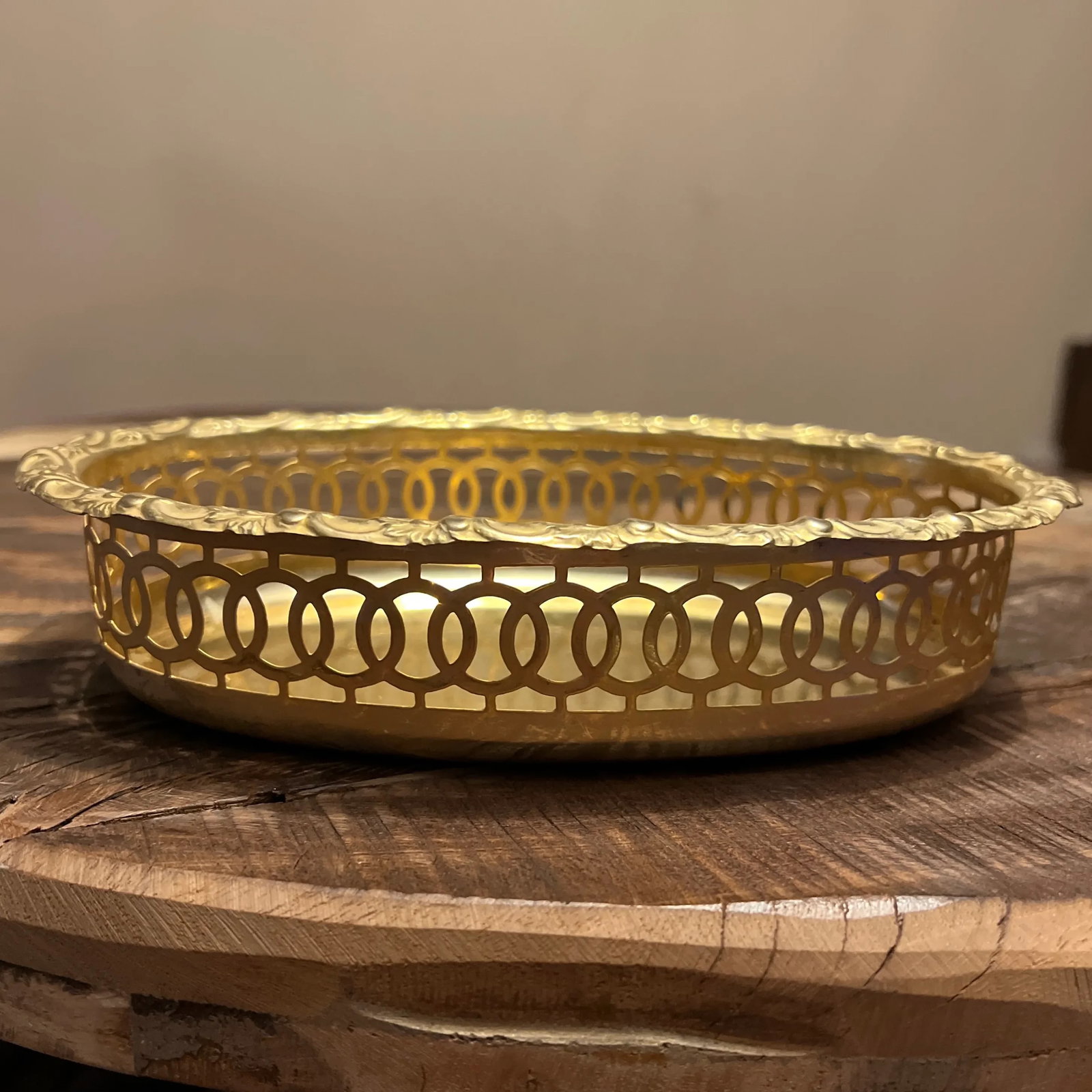 1980s Turkish Hand Hammered Brass Serving Tray - 2
