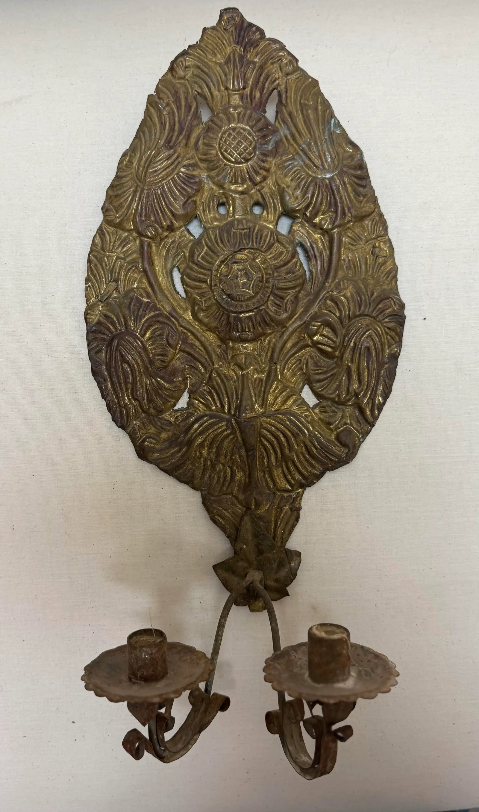 Pair of 18th Century Dutch Sconces Depicting Sunflowers - 6
