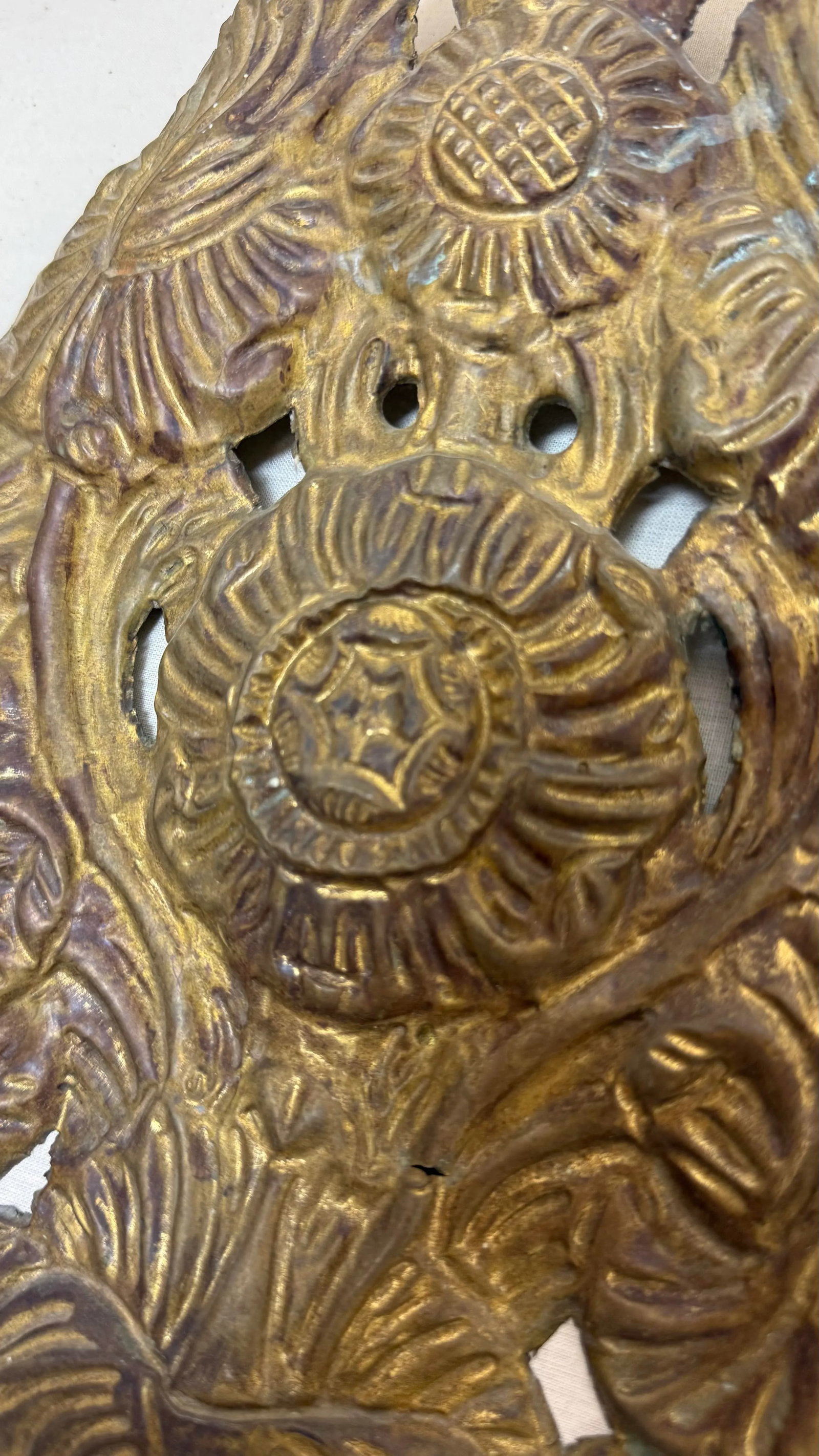Pair of 18th Century Dutch Sconces Depicting Sunflowers - 8