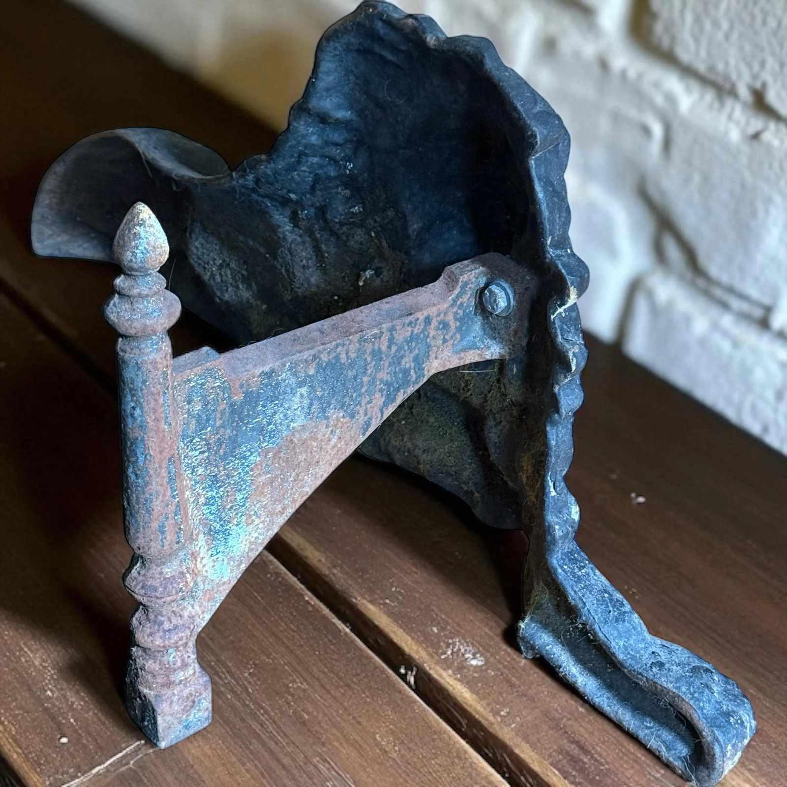 1860 Large Recumbent Lion & Unicorn Cast Iron Boot Scrapes - Set of 2 - 3