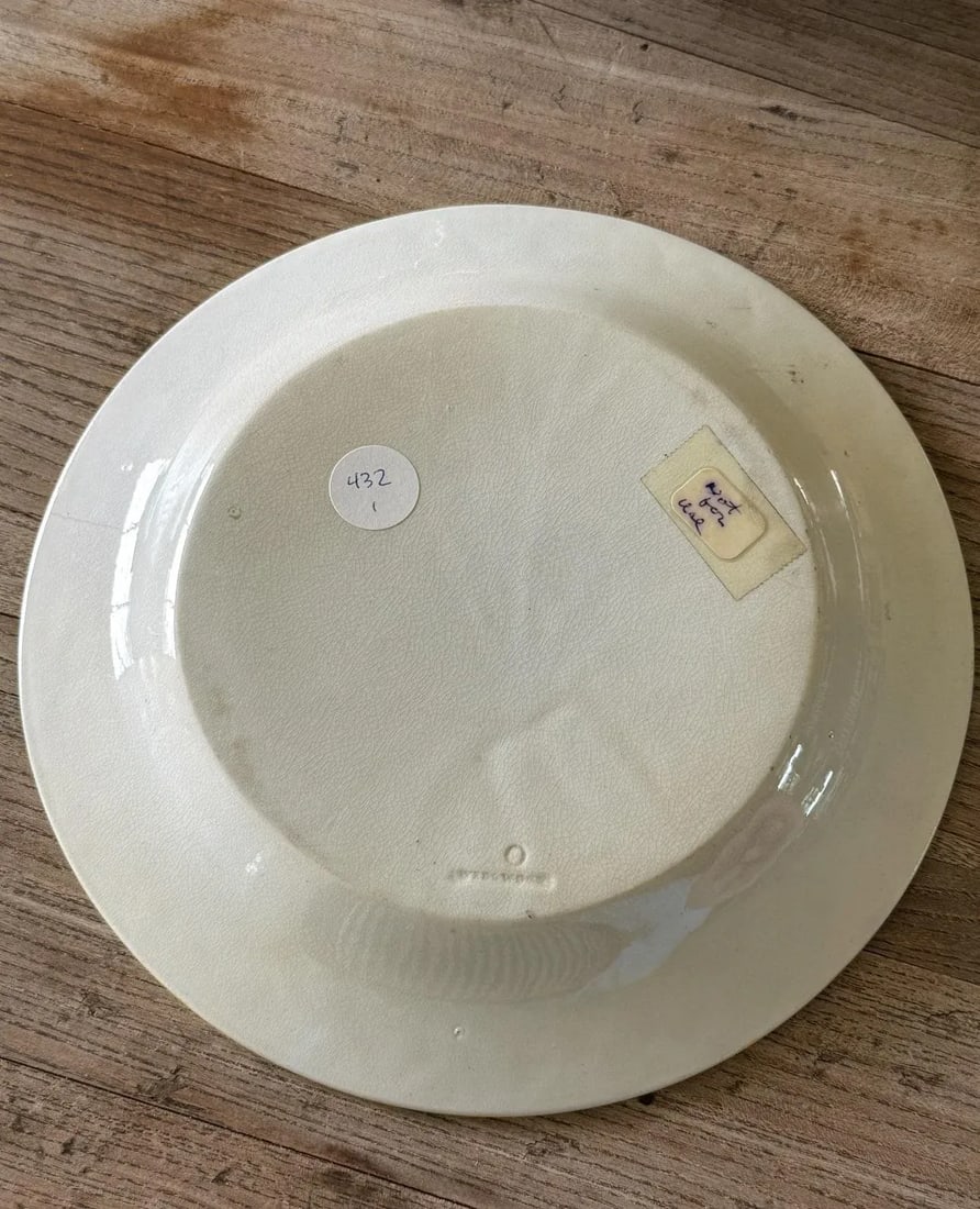 Josiah Wedgwood Pearlware Hand Enameled Cabbage Leaf Plate, 1860 - 8