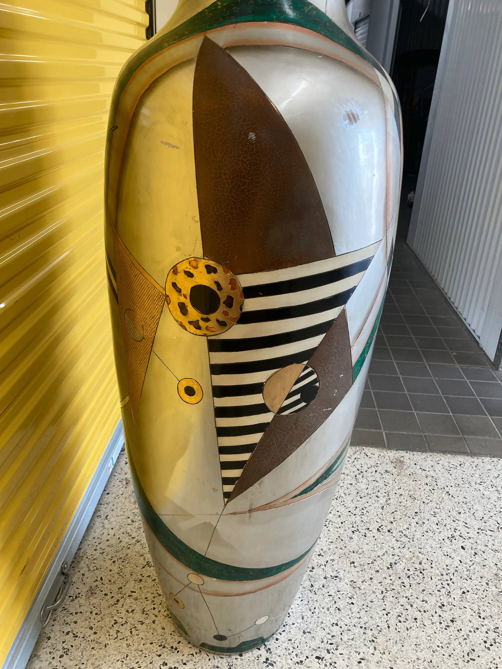 Late 20th Century Oversized Six Foot Tall Japanese Floor Vase in Memphis Style - 9