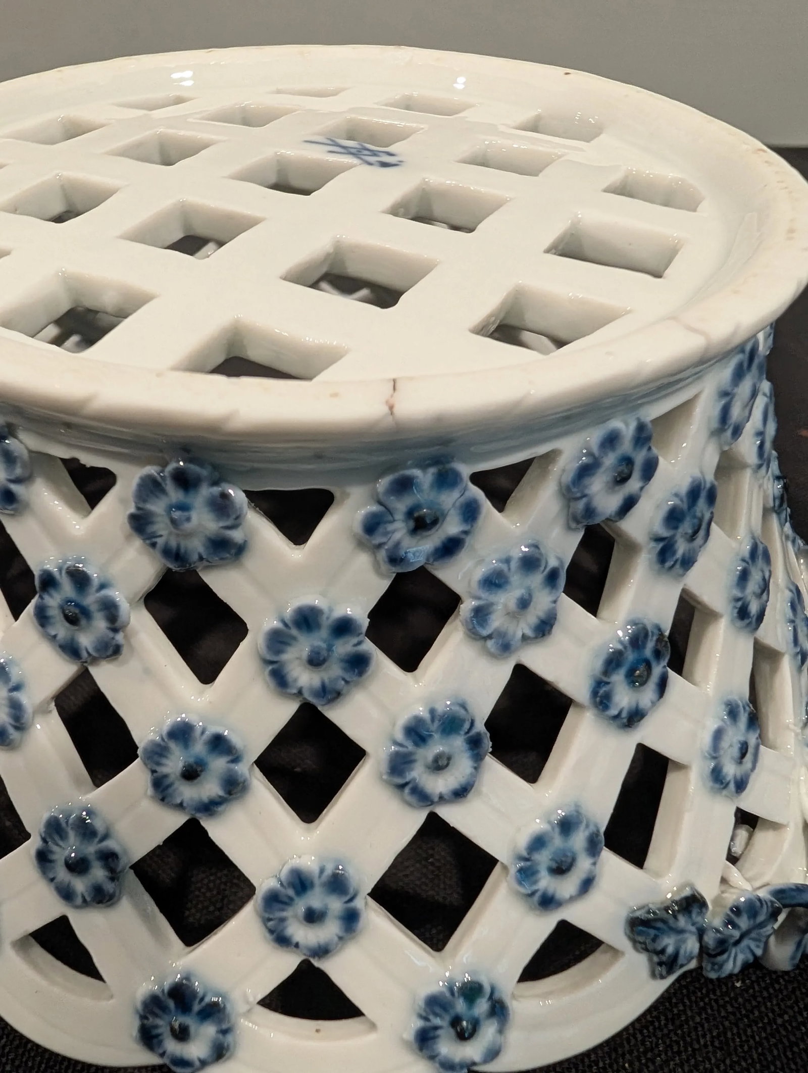 18th Century Meissen Reticulated Basket With Dot Mark, First Quality, Ca. 1765-1774 - 8