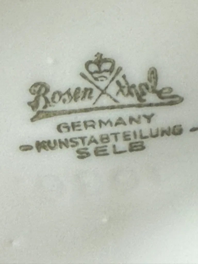 1940s Rosenthal Porcelain Group "Skalare" - 4