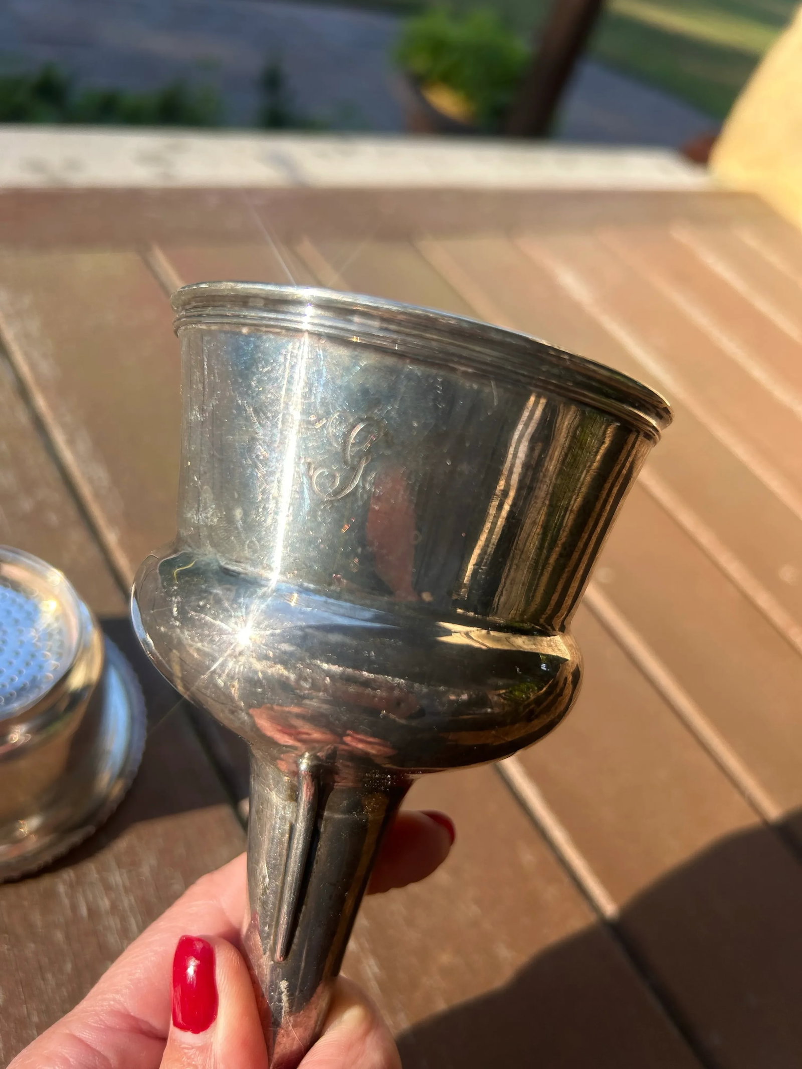 Antique 19th Century English Georgian Sterling Silver Wine Funnel and Strainer, Shell Motif, With Lo - 11