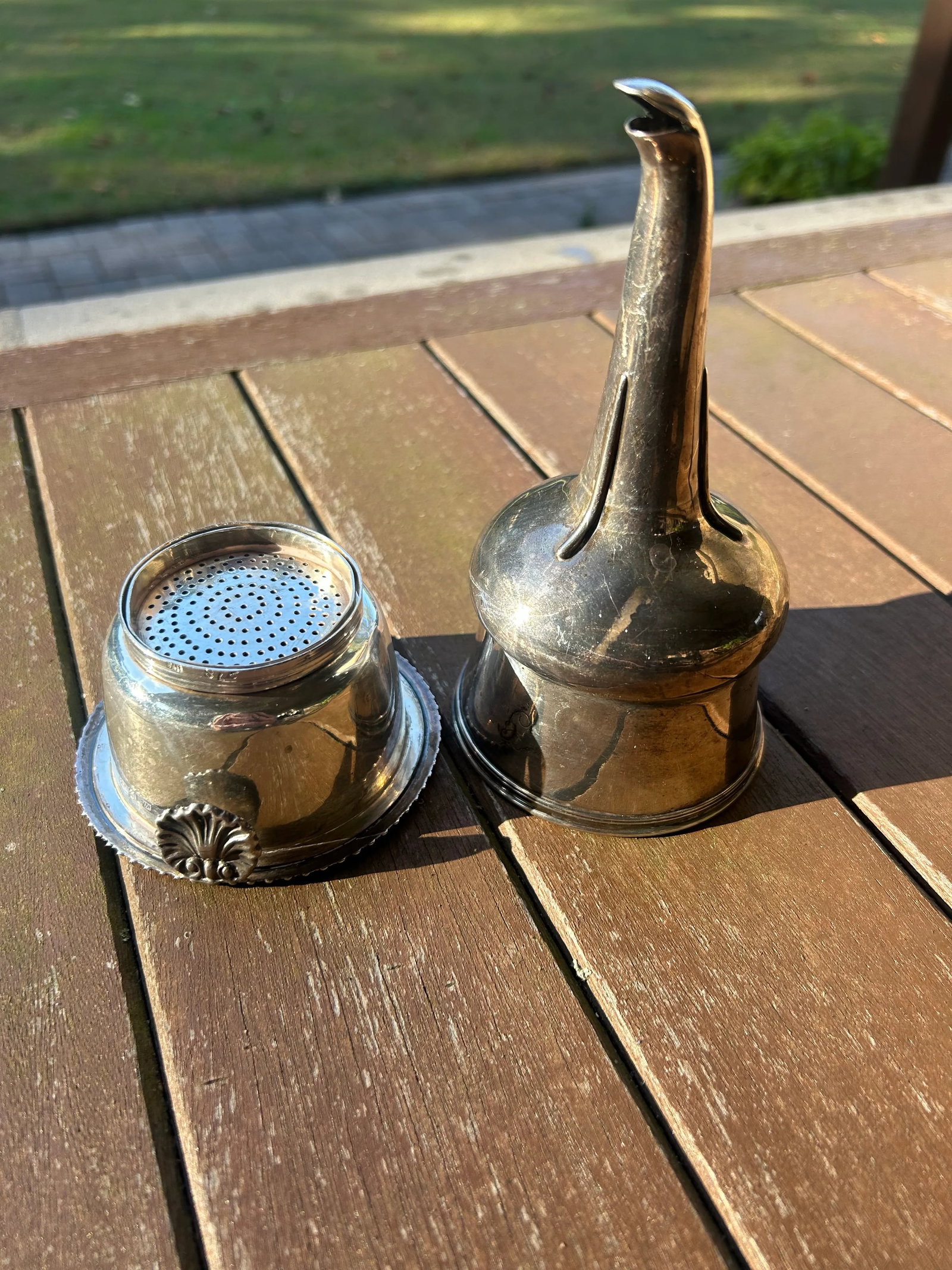 Antique 19th Century English Georgian Sterling Silver Wine Funnel and Strainer, Shell Motif, With Lo - 2