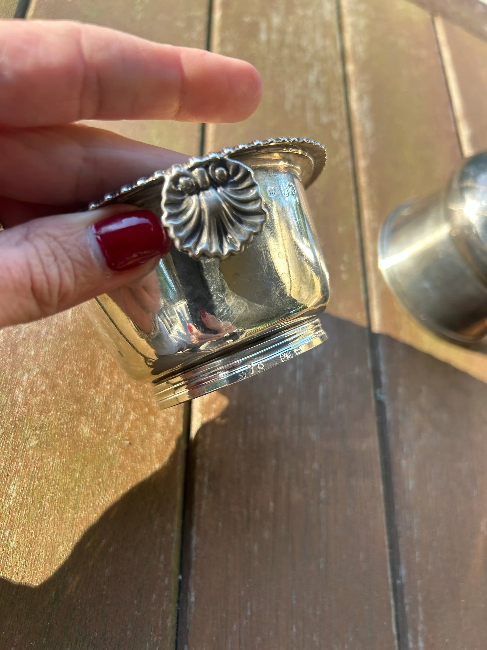 Antique 19th Century English Georgian Sterling Silver Wine Funnel and Strainer, Shell Motif, With Lo - 3