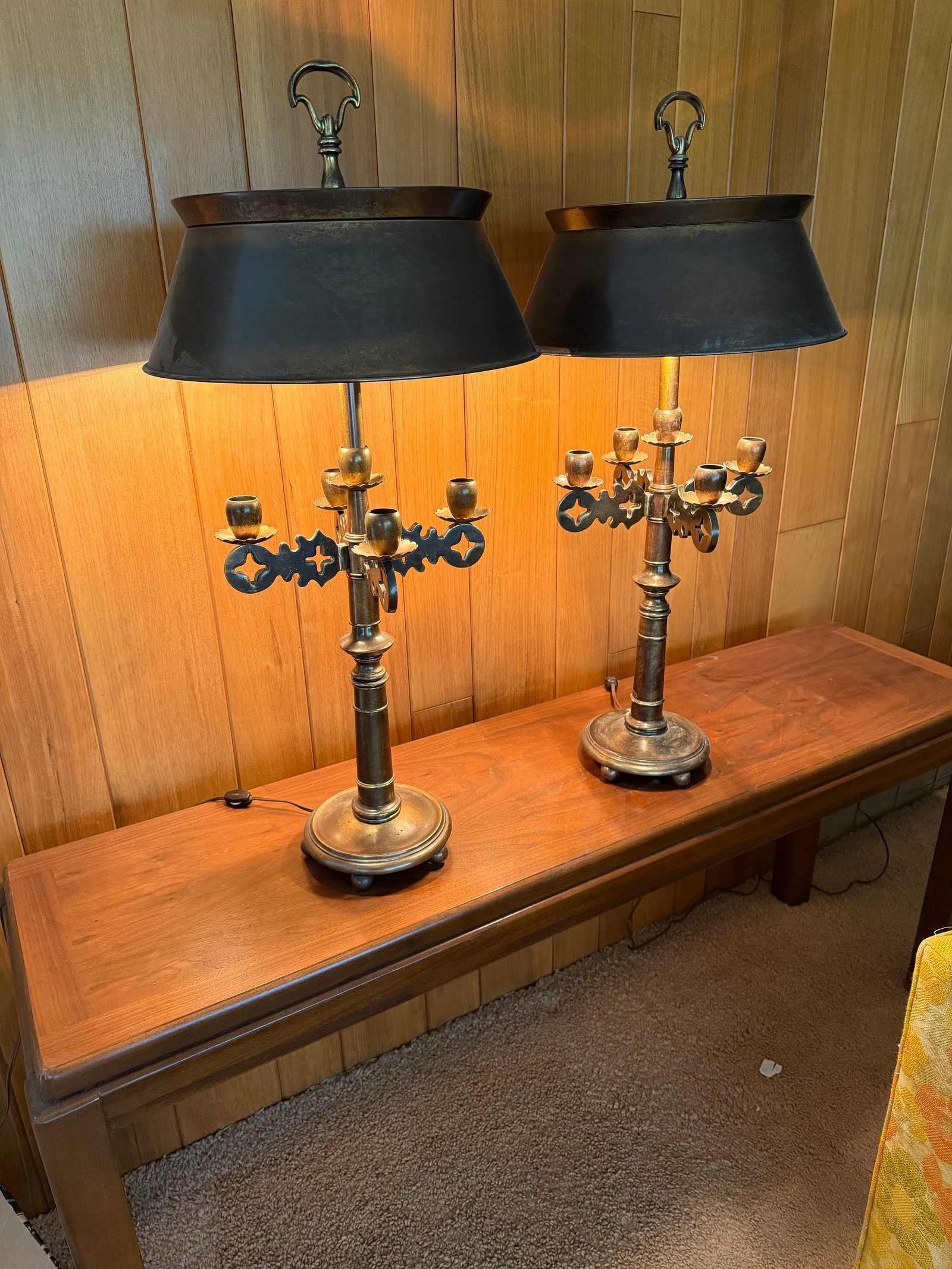 Pair of Mid-Century Frederick Cooper Brass Bouillotte Table Lamps With Adjustable Brass Tole Shades - 4