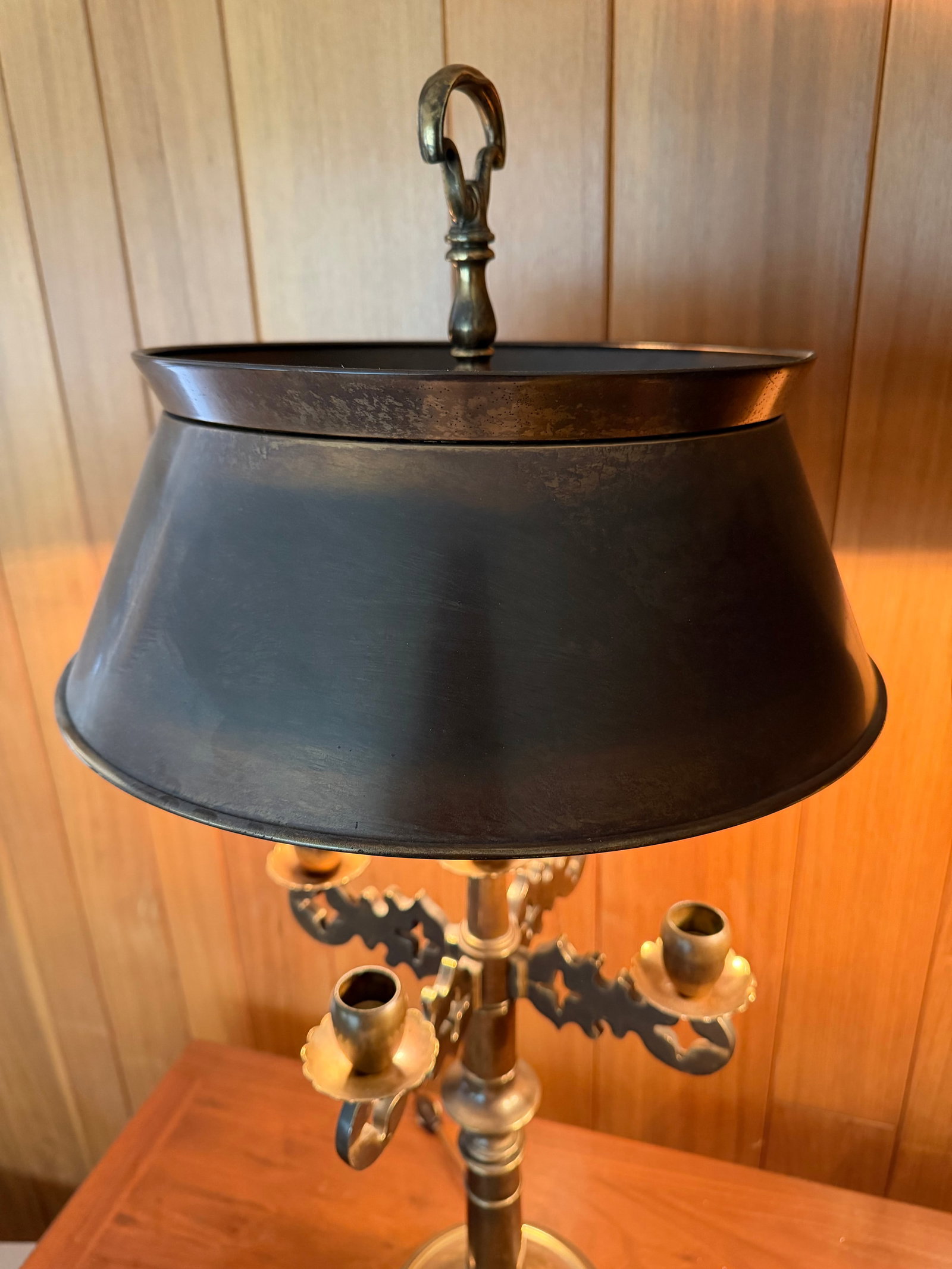 Pair of Mid-Century Frederick Cooper Brass Bouillotte Table Lamps With Adjustable Brass Tole Shades - 6