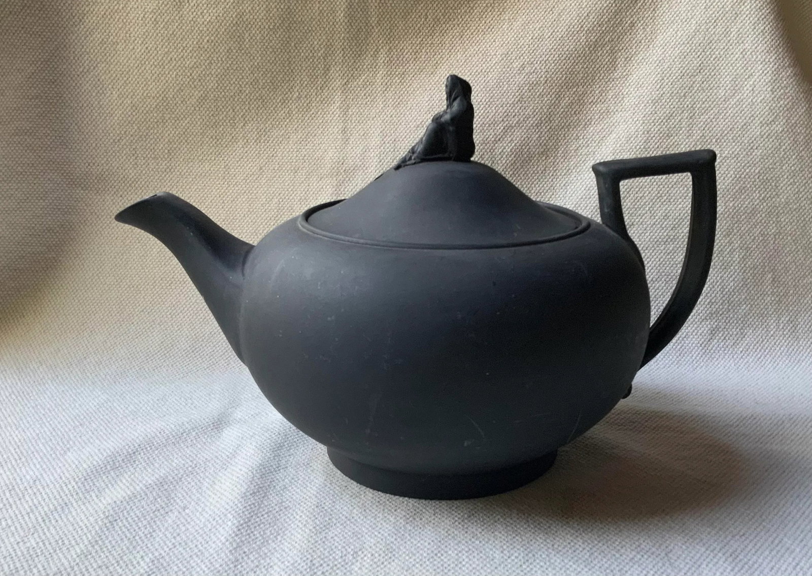 Antique Wedgwood Black Basalt Sybil Teapot,19th C. - 18