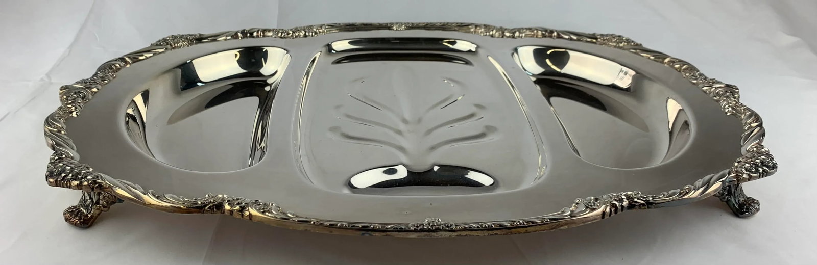 Mid 20th Century Silver-Platted Large Oval Serving Platter - 3