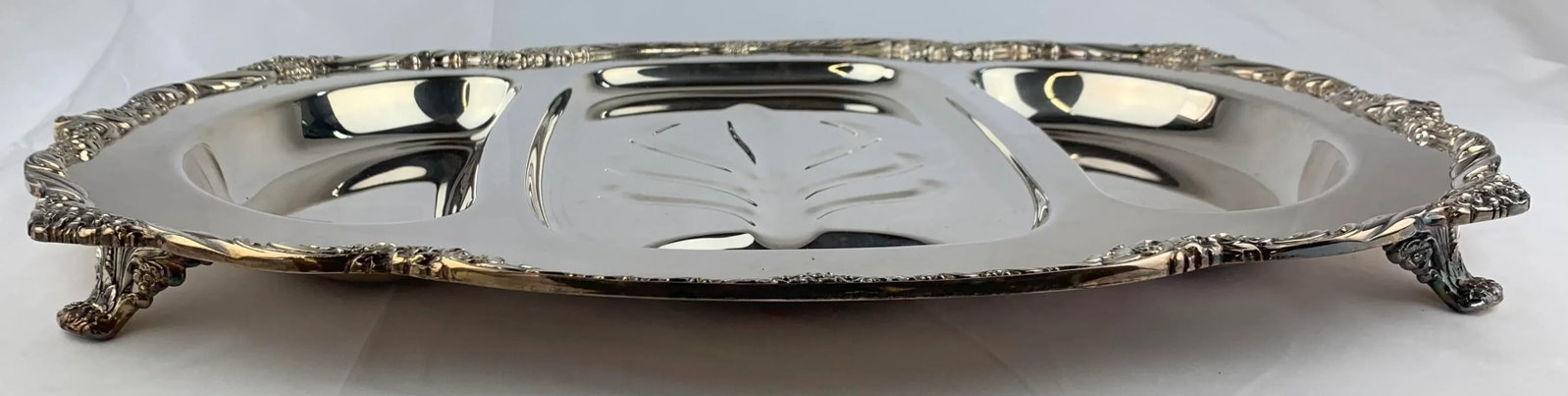 Mid 20th Century Silver-Platted Large Oval Serving Platter - 4