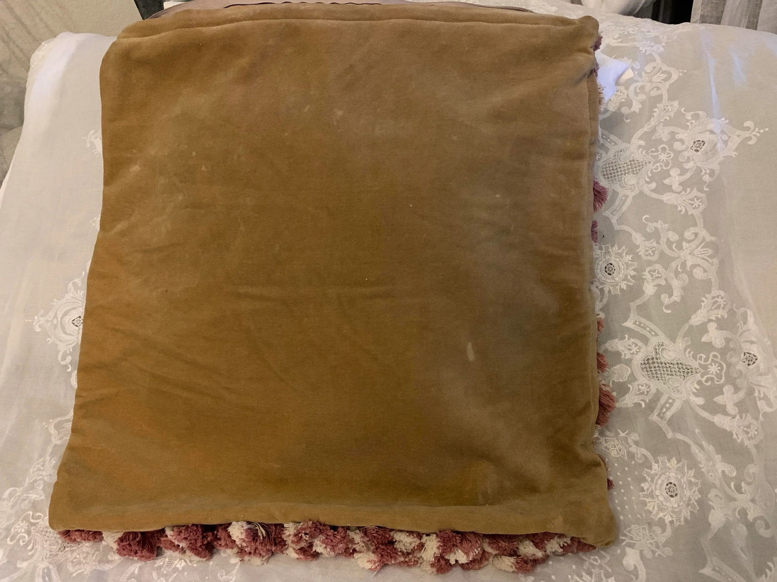Vintage Tapestry Floral Aubusson Wool Decorative Pillow With Tassels Trim Reversible to Solid Velvet - 4