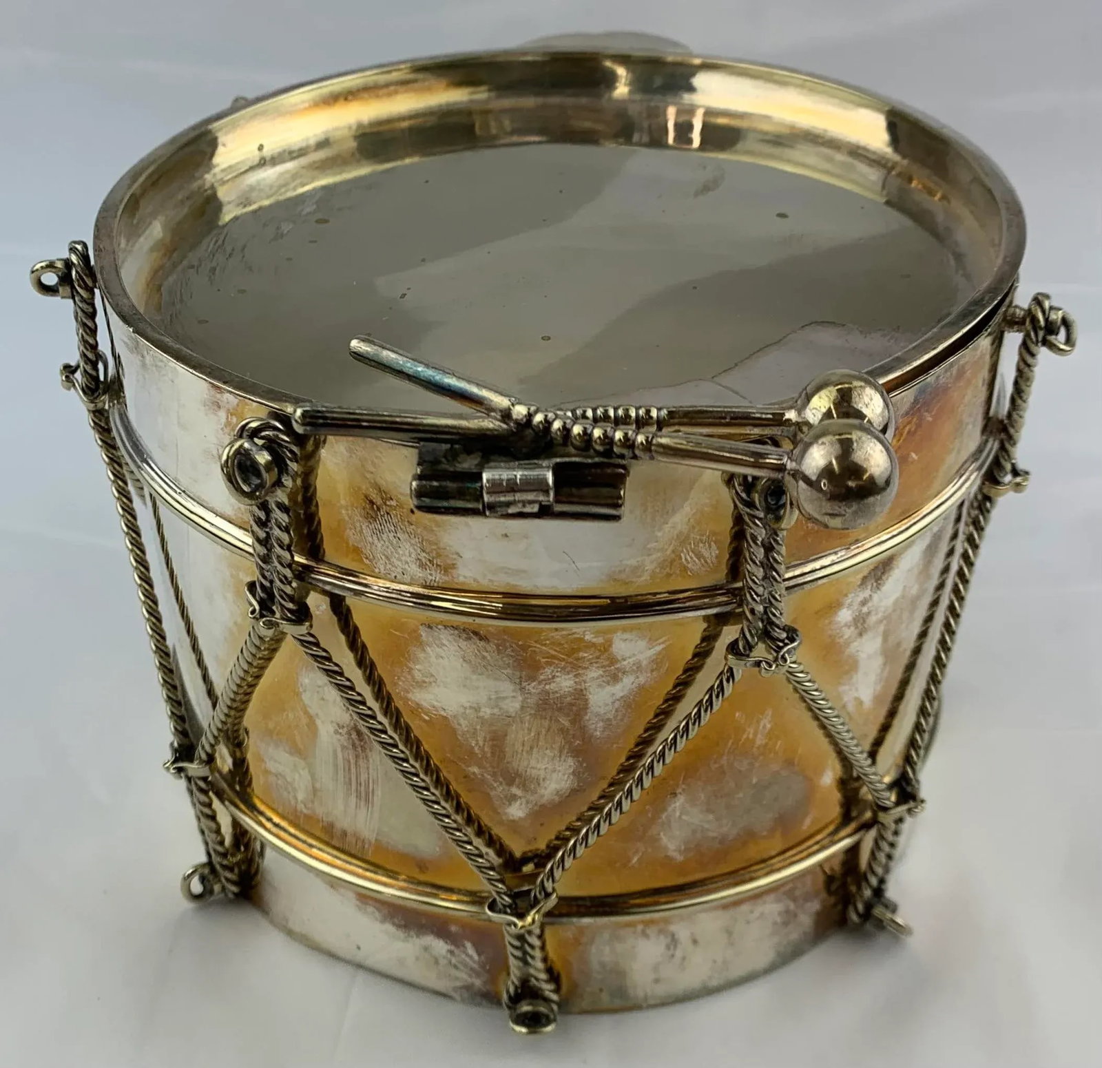 1960s Vintage Silverplate Small Round Ice Bucket - 3