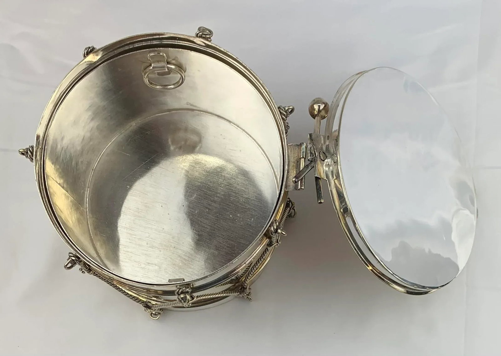 1960s Vintage Silverplate Small Round Ice Bucket - 6
