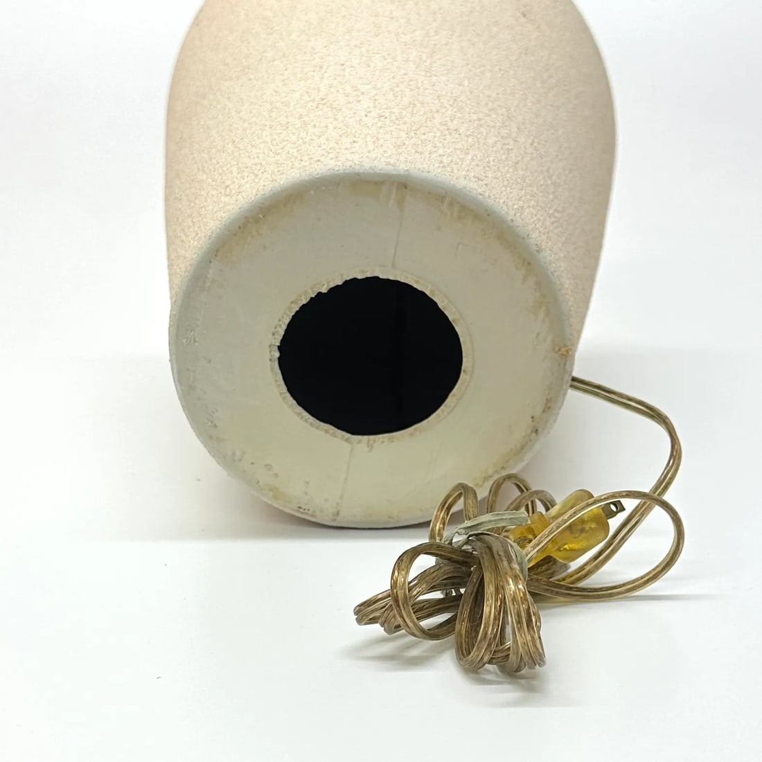 1980s Modern Matte Textured Table Lamp - 7