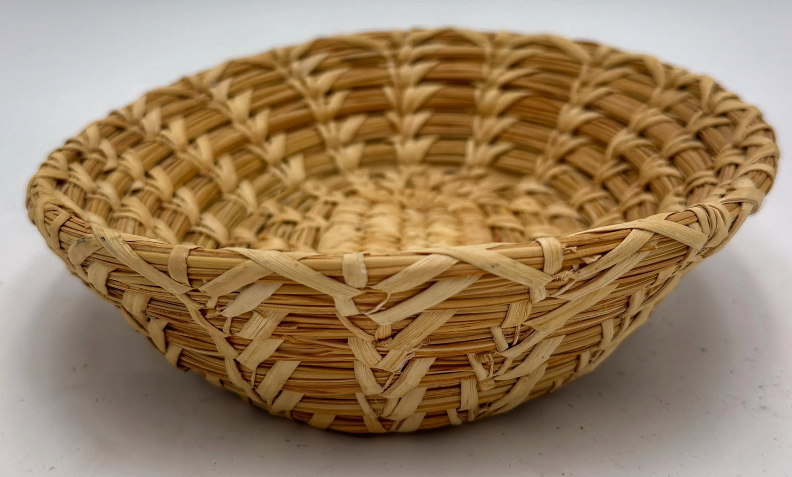 Vintage Acoma Pueblo Coiled Basket - Native American Handwoven, 9" - 2