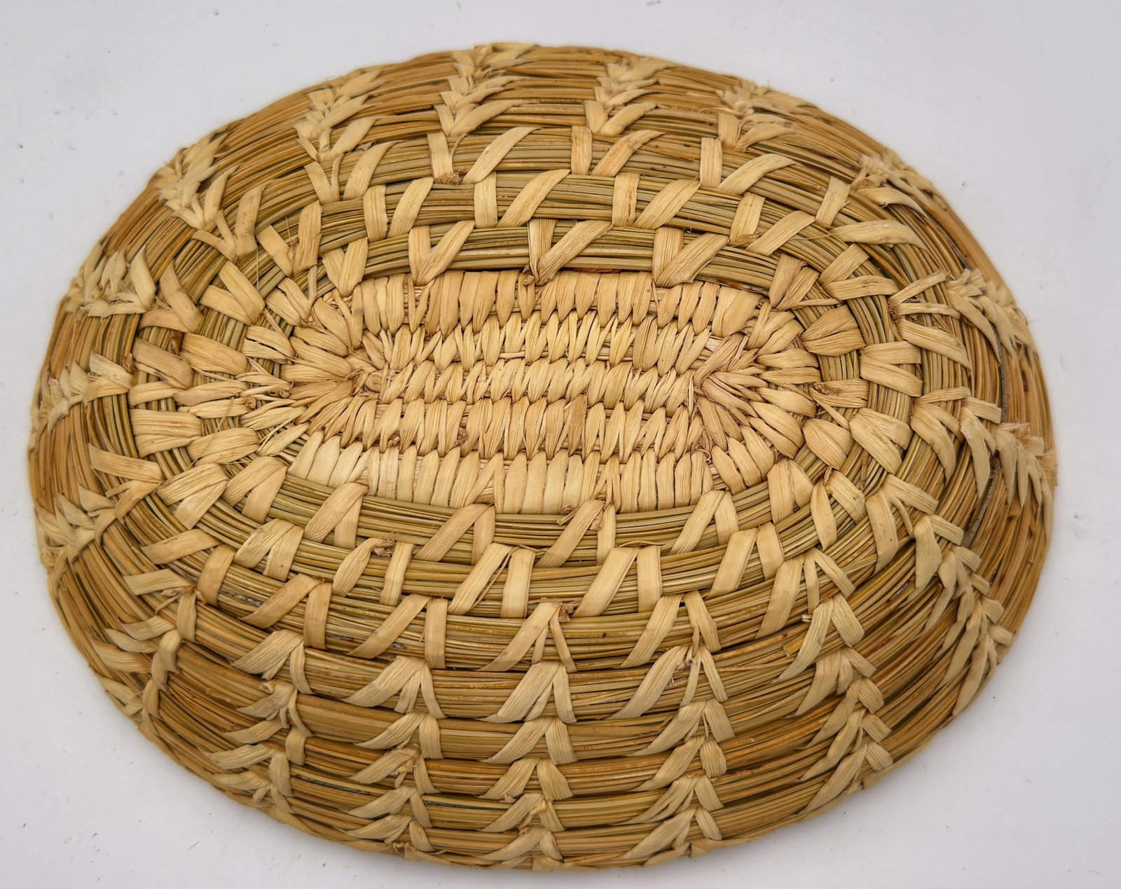 Vintage Acoma Pueblo Coiled Basket - Native American Handwoven, 9" - 7