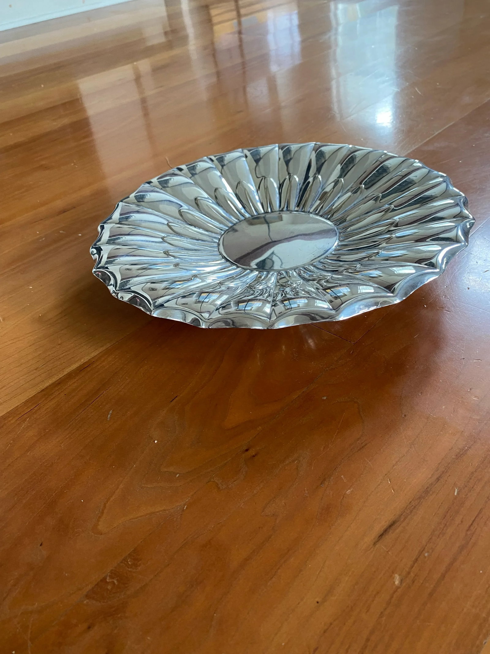 Antique Reed & Barton 220 Silver Plate Scalloped Platter Serving Dish - 2