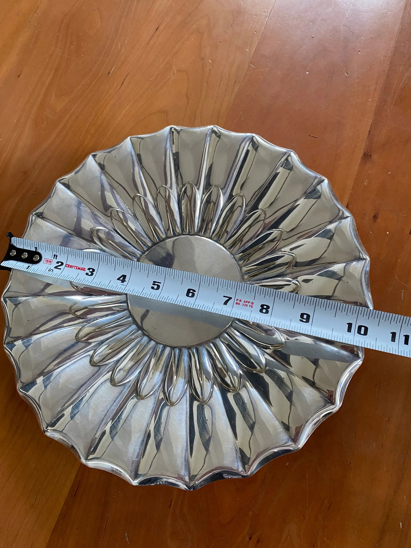 Antique Reed & Barton 220 Silver Plate Scalloped Platter Serving Dish - 6