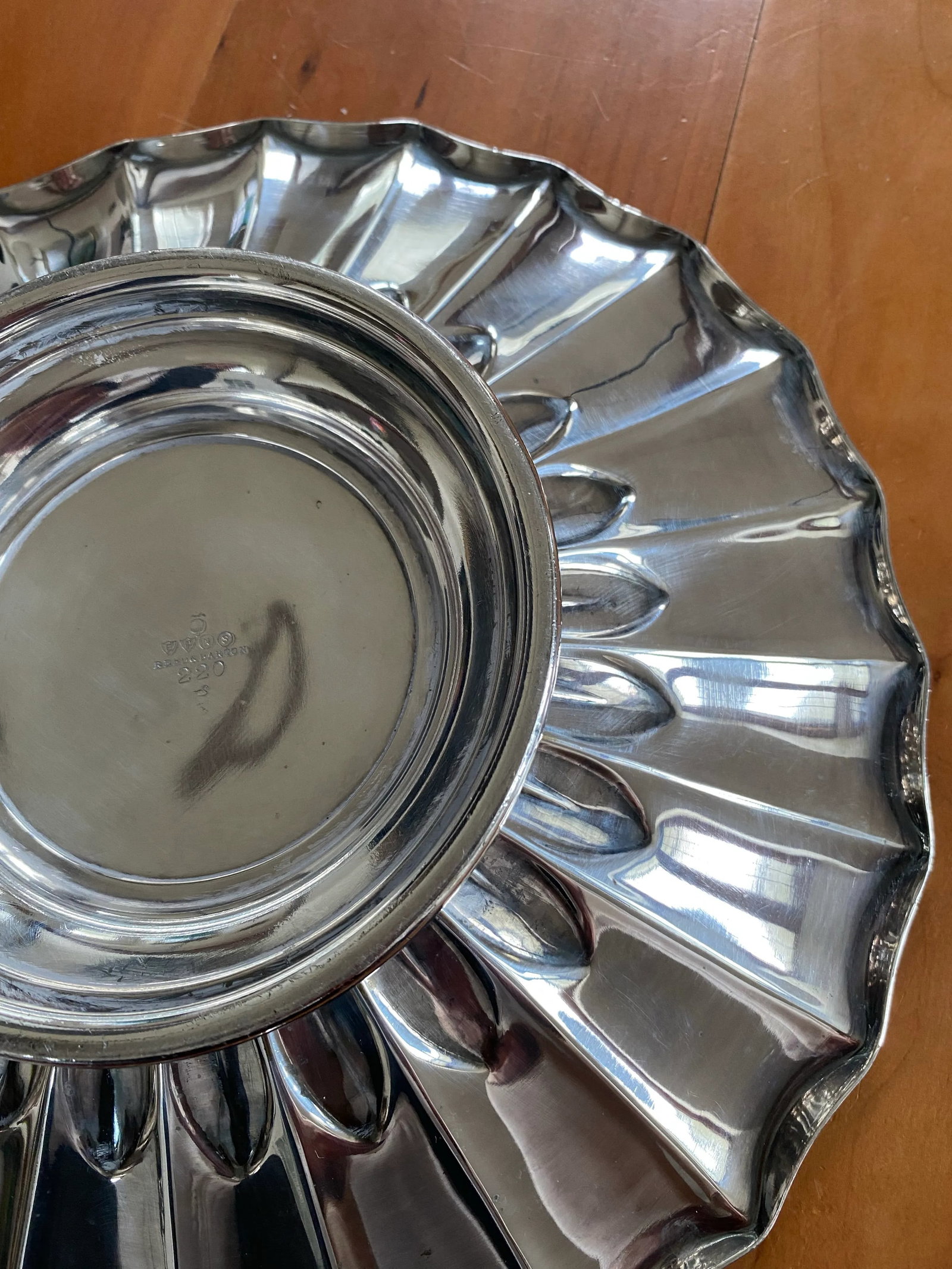 Antique Reed & Barton 220 Silver Plate Scalloped Platter Serving Dish - 9
