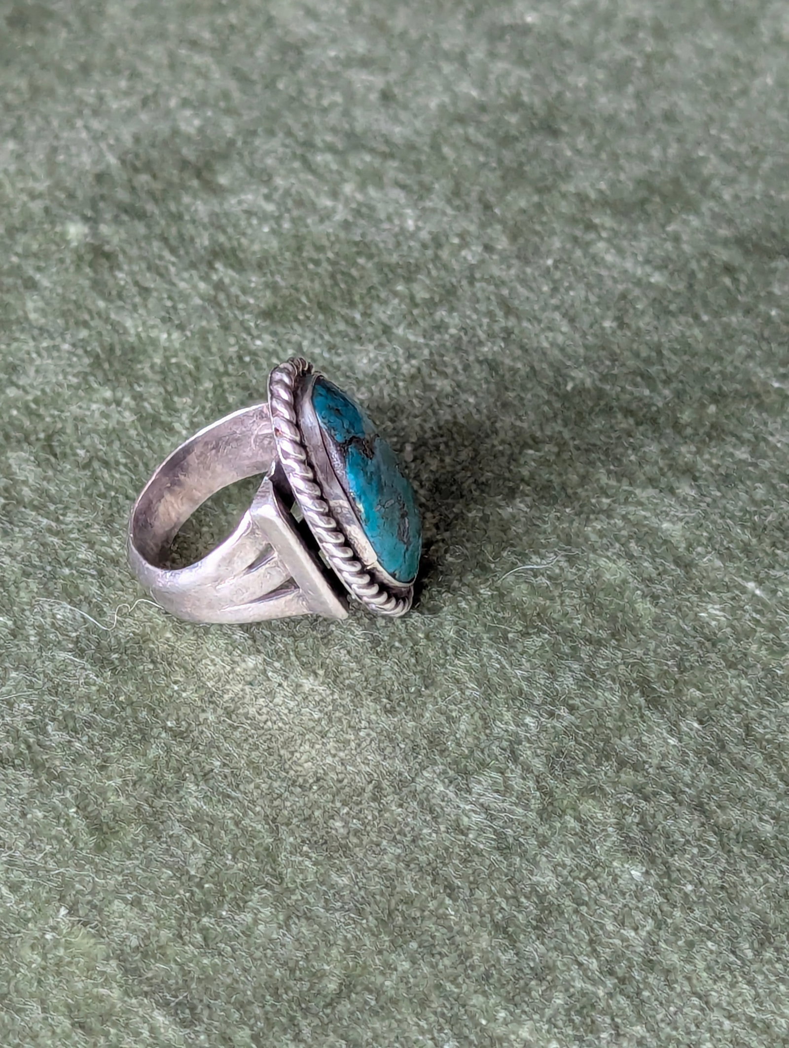 Late 20th Century Elegant Blue Copper Turquoise Ring, Adjustable Size - 3