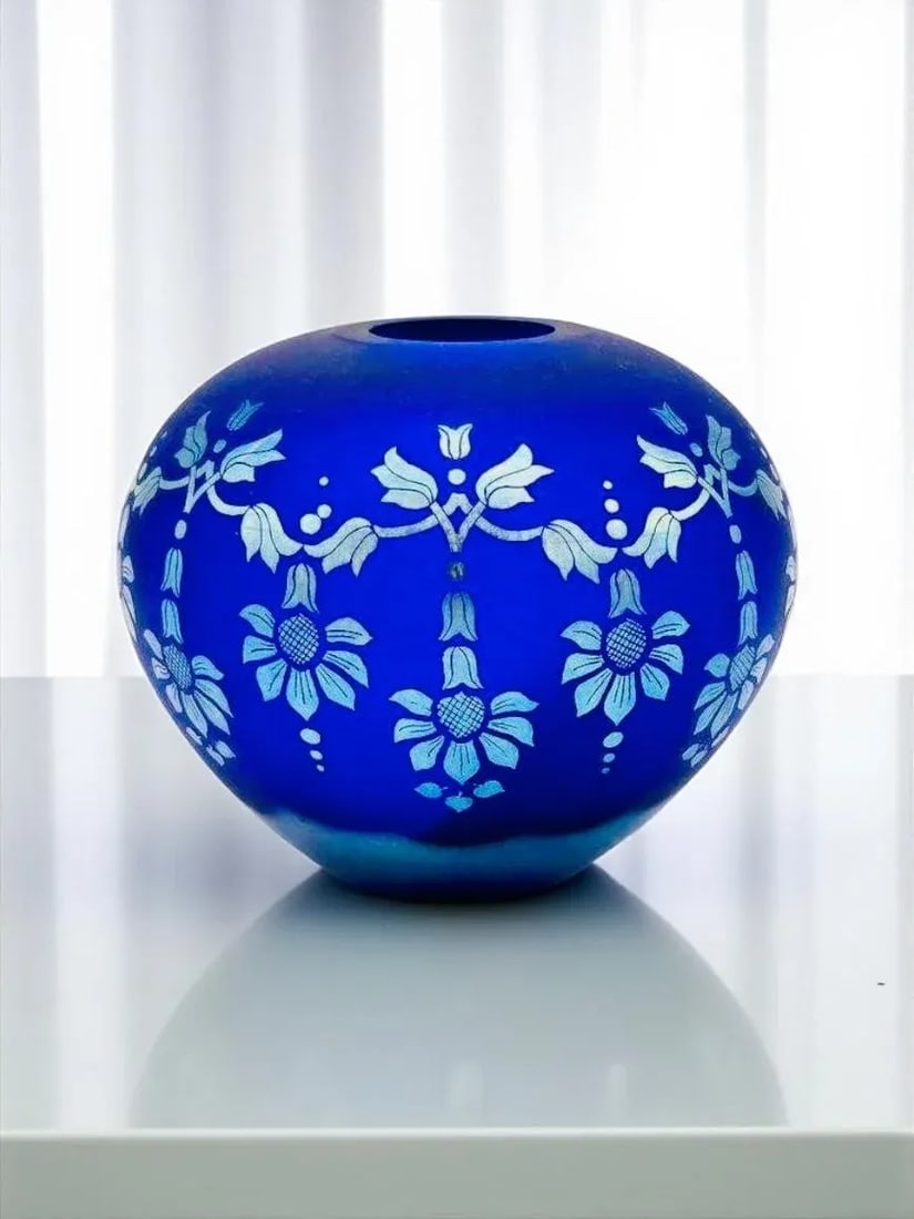 1980s Fenton Favrene Satin Sunflower Blue Art Glass-Etched-Cobalt Vase, Limited Edition - 3