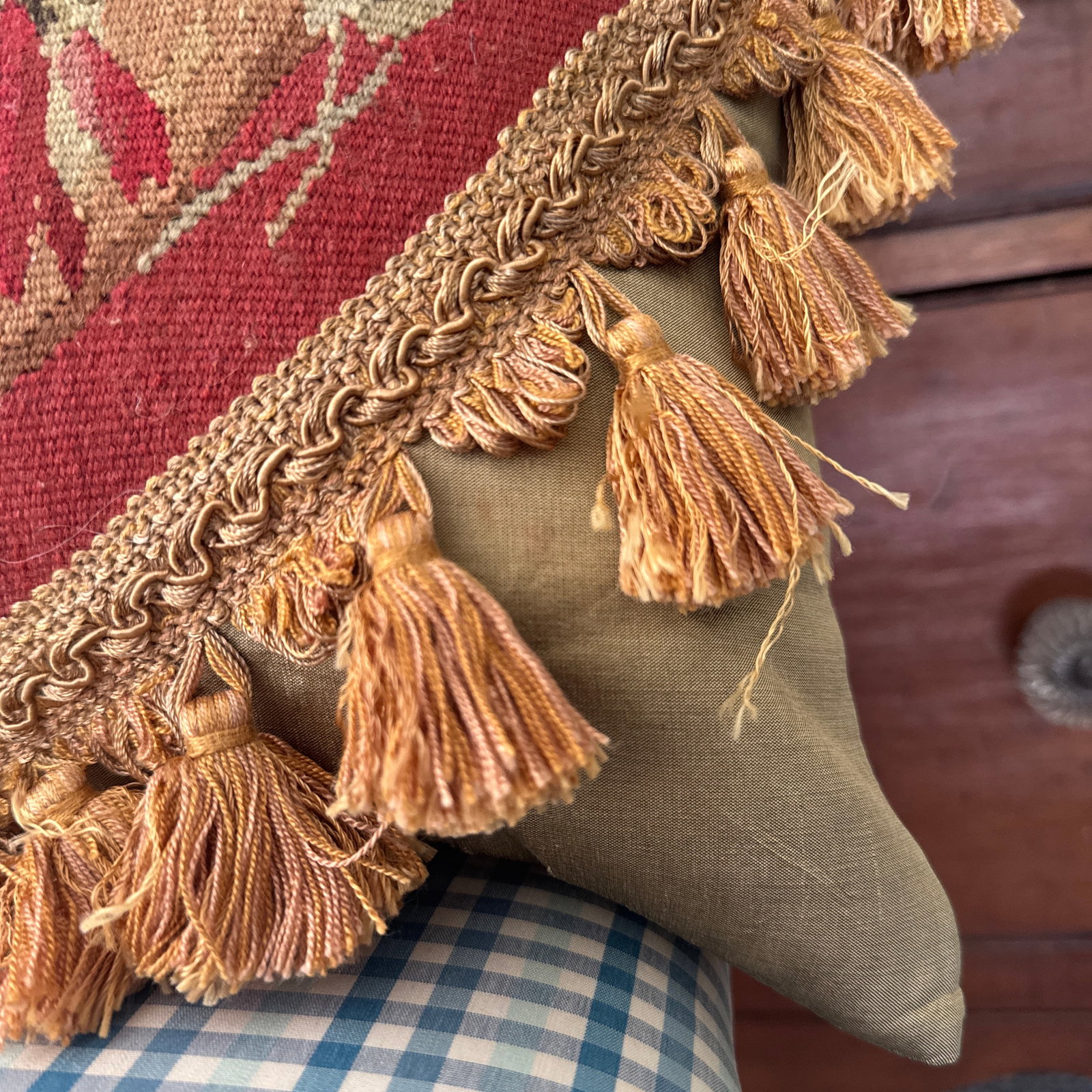 19th Century French Aubusson Silk Pillow - 4