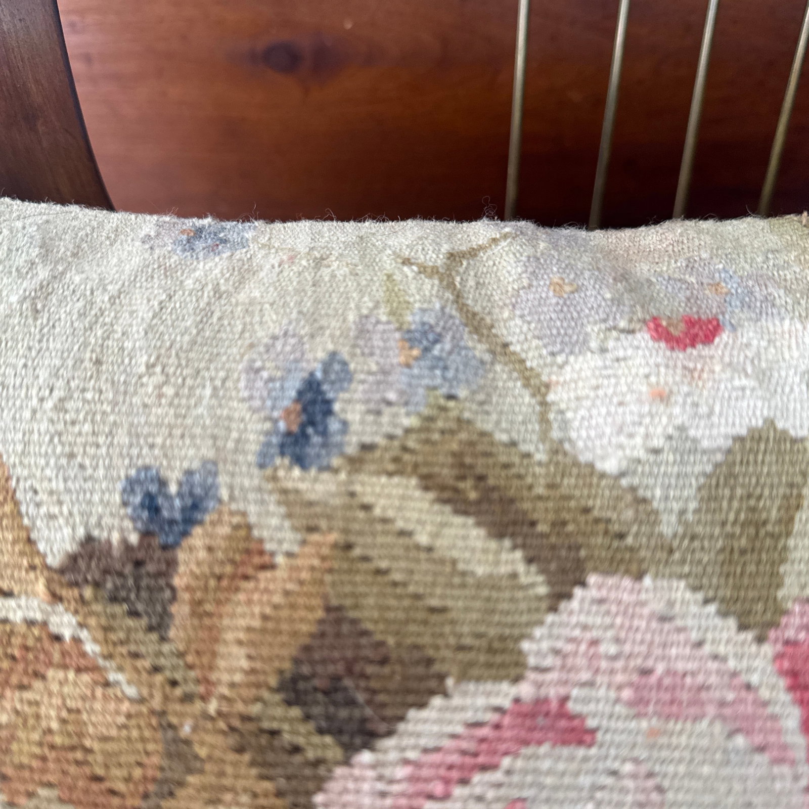 19th Century French Aubusson Silk Pillow - 7