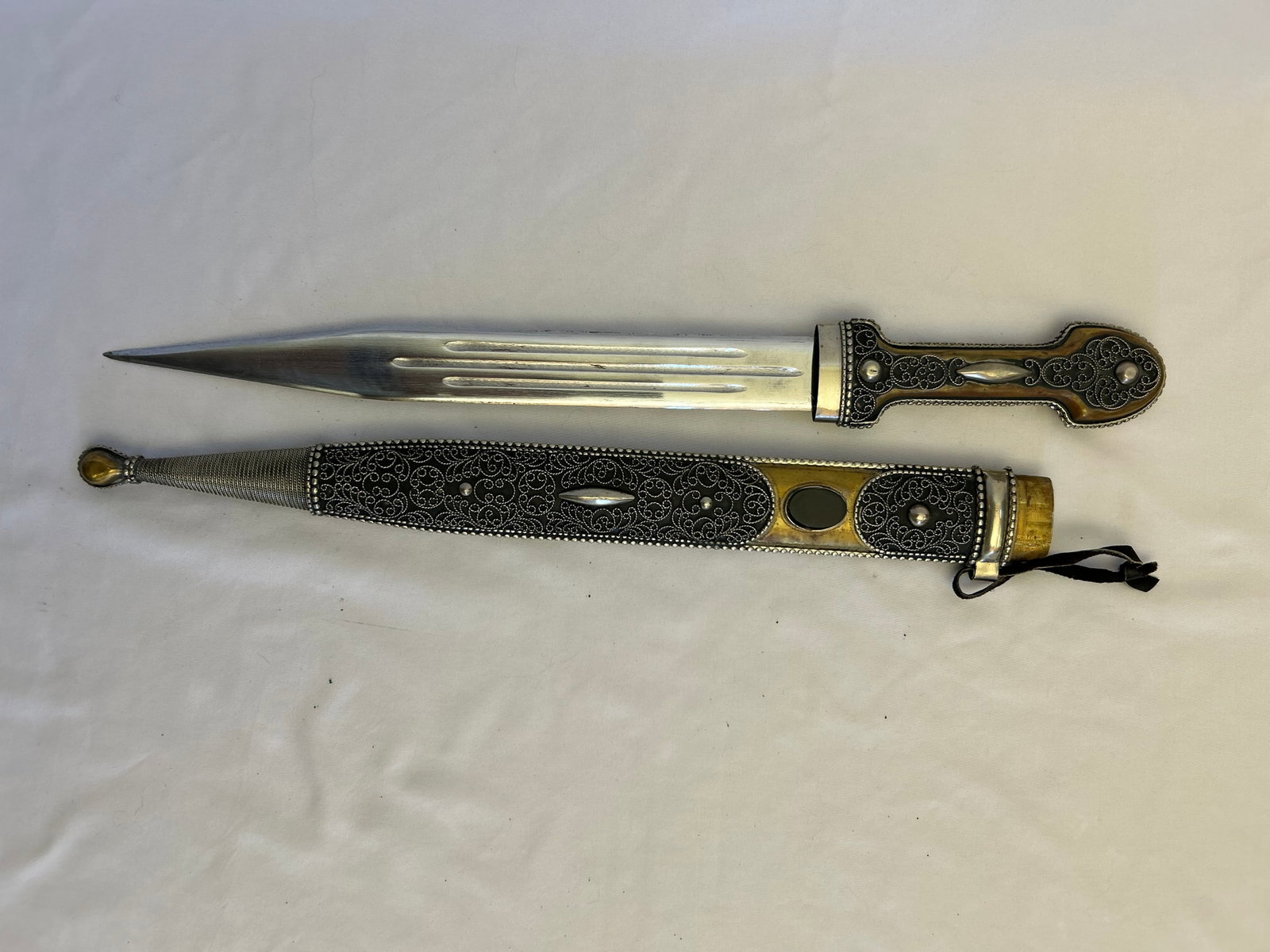 Double-Edged Kindjal Dagger With Silver Filigree and Parcel Gilding, Circa 1950-1970 - 3