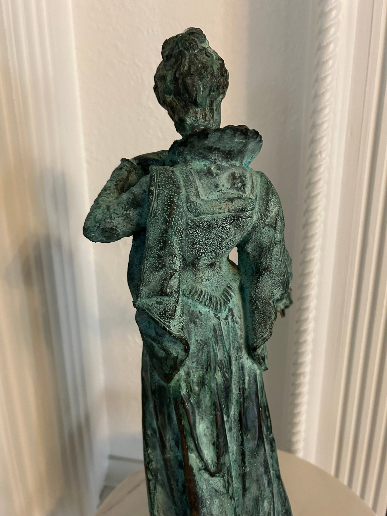 Late 19th Century Patinated Bronze Figure of a Lady With Mirror - 7